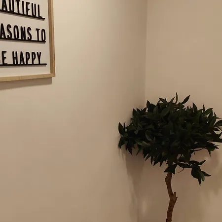 3 Bed En-suites Retreat- Sleeps 9 *