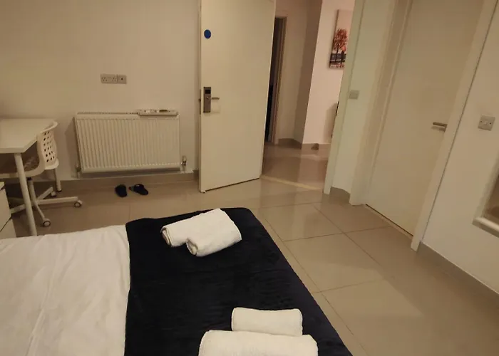 Appartement 3 Bed En-suites Retreat- Sleeps 9 *