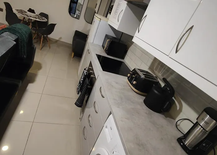 3 Bed En-suites Retreat- Sleeps 9