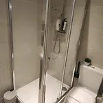 3 Bed En-suites Retreat- Sleeps 9 Apartment Leeds (West Yorkshire)