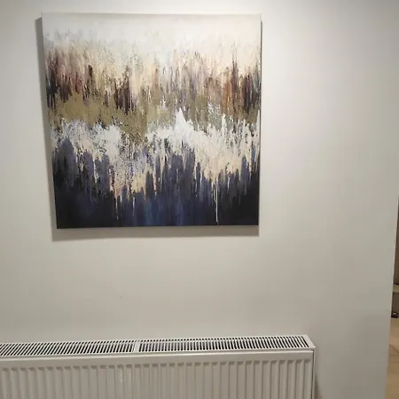 3 Bed En-suites Retreat- Sleeps 9 * 利兹