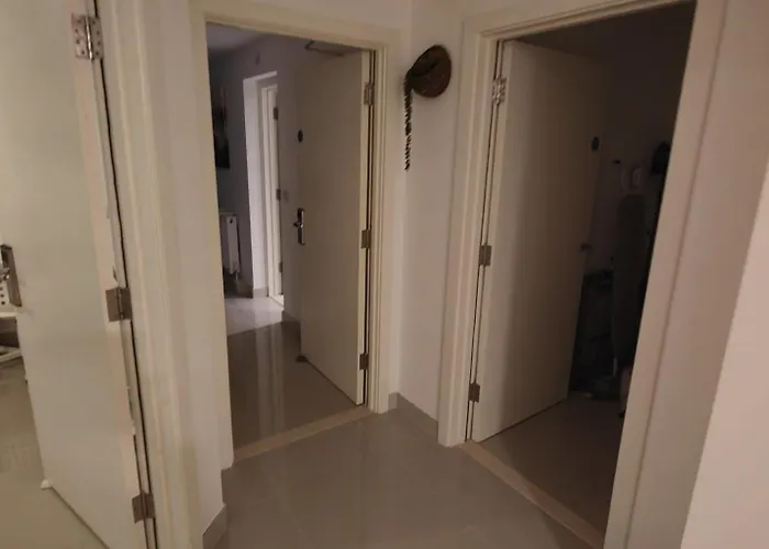 3 Bed En-suites Retreat- Sleeps 9 *