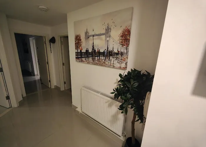 3 Bed En-suites Retreat- Sleeps 9 * 利兹