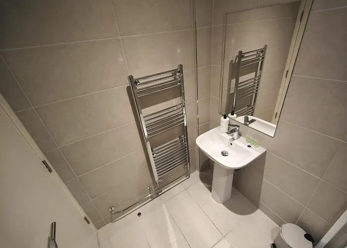 3 Bed En-suites Retreat- Sleeps 9