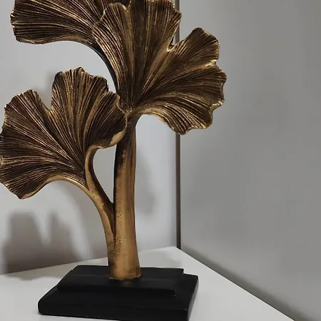 Apartment 3 Bed En-suites Retreat- Sleeps 9